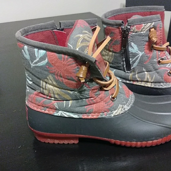 Duck boots - Picture 2 of 2